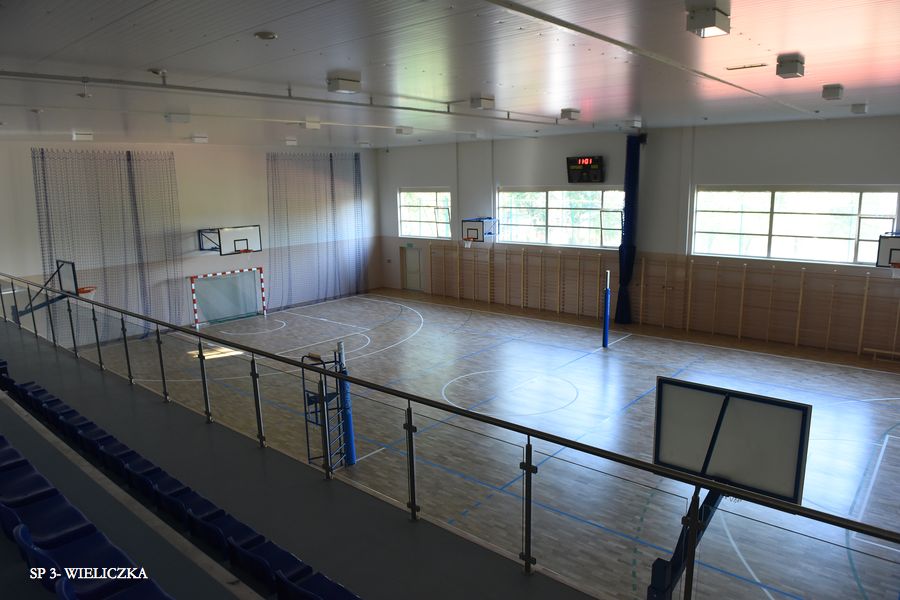 Budowa kompleksu sportowego przy Szkole Podstawowej nr 3 w Wieliczce.