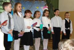 Kochanym Babciom i Dziadkom uczniowie z Podstolic